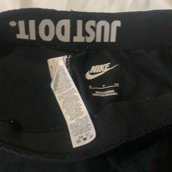 Nike leggings - Picture 3 of 4